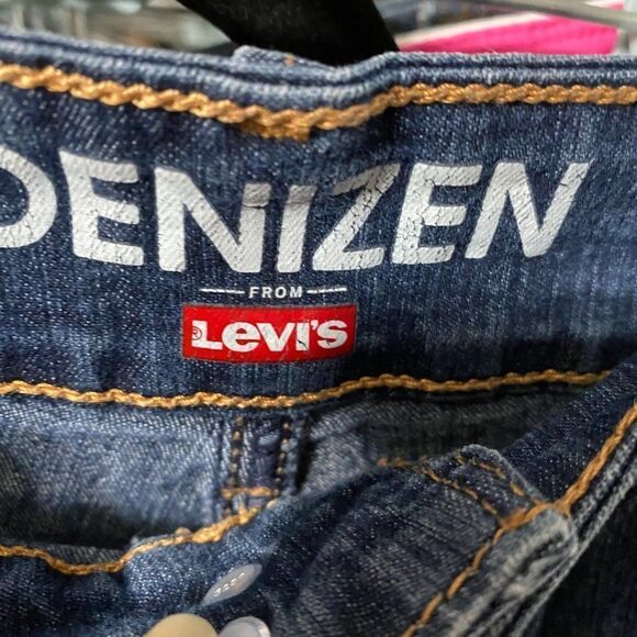 Denizen Levi’s denim blue shorts - Picture 3 of 5